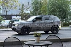 https://www.voitureselectrique.net/voiture-electriques/la-smart-5-divulguee-et-revelee-voici-a-quoi-ressemble-le-nouveau-grand-suv-electrique-pouvant-developper-jusqua-638-ch/