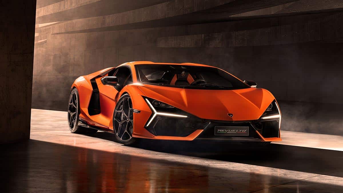 Cette nouvelle Lamborghini aura la tâche difficile de répéter le grand succès de la Huracán.