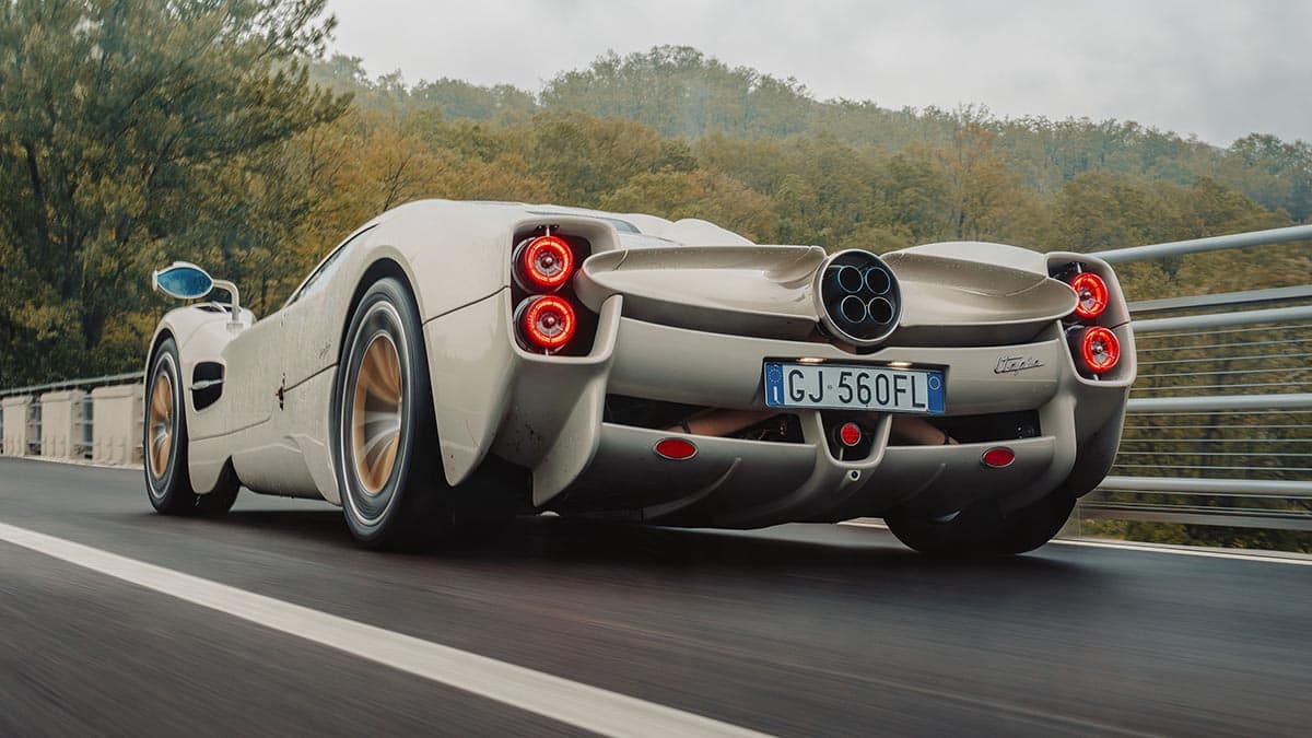 V12 de la Pagani Utopia