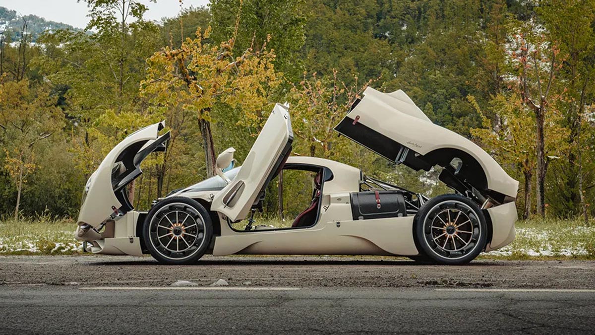 V12 de la Pagani Utopia
