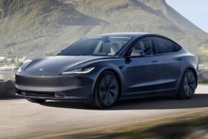 Tesla Model 3 (2024) : Prix, dimensions, moteur, intérieur et coffre