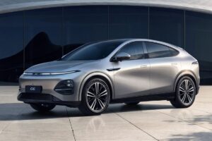 La voiture la moins chère de Xpeng, qui a la taille et le prix de la Tesla Model Y, est désormais disponible