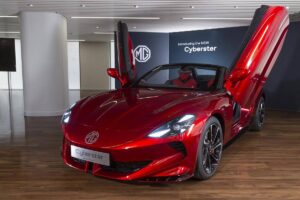 MG Cyberster : Le roadster électrique qui réinvente le plaisir à ciel ouvert