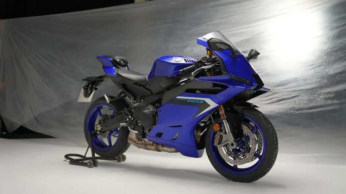 Nouvelle Yamaha R9