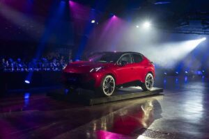 Présentation du Lynk & Co 02 : Le premier SUV 100% électrique de la marque