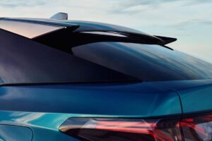 700 km d'autonomie ? Le SUV électrique le plus vendu qui les propose est désormais disponible, mais il n'est pas donné...