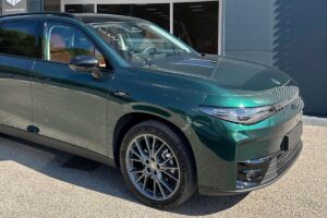 Le e nouveau SUV électrique de Leapmotor s'appelle le C10, et il est destiné à affronter des marques comme MG, Volvo et BYD.