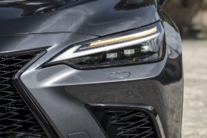 L'un des meilleurs SUV hybrides rechargeables voit son prix baisser avec une nouvelle version