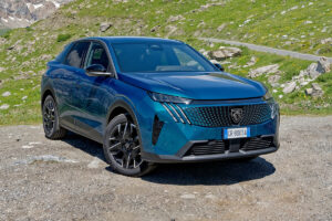 Nouveau Peugeot 3008 2024 : le félin hybride dévoile ses nouvelles griffes