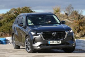 Le géant Mazda de 5 mètres arrive : 328ch et 7 places pour conquérir le premium