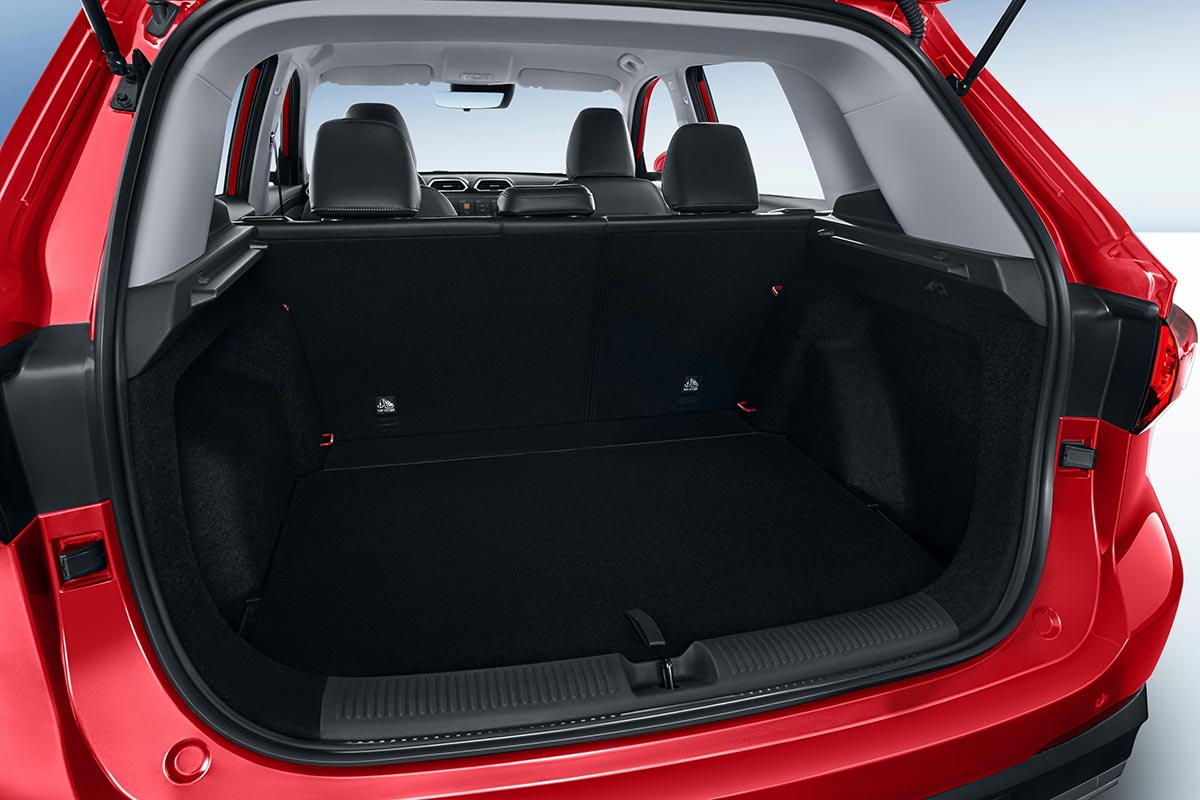 Coffre spacieux du MG ZS Hybrid+ offrant 358 litres de capacité