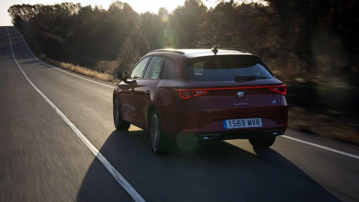 La SEAT León e-Hybrid 2025