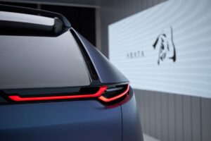 Le CX-60 passe à l'électrique : Mazda dévoile son futur rival de Tesla