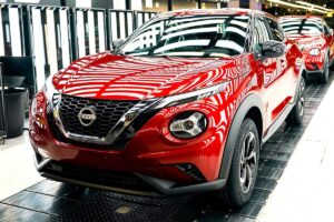 Foxconn veut entrer dans l'auto : la part Nissan de Renault dans le viseur