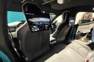 La Xiaomi électrique surpasse Tesla : Plus performante et moins chère que la Model 3
