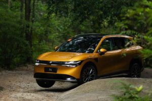 Geely consolide ses forces sous la bannière Zeekr pour créer un concurrent direct à BYD