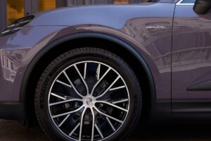 Double stratégie confirmée : Porsche créera un nouveau SUV thermique distinct du Macan électrique