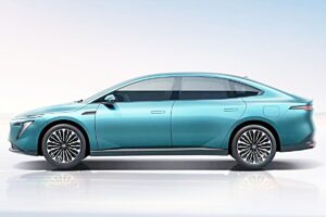 Nissan N7 : 635 km d’autonomie, 24 000 €, et un design qui intrigue déjà l’Europe