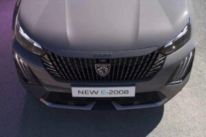 e Peugeot E-2008 électrique se réinvente pour 2025: caractéristiques complètes et atouts majeurs
