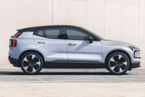 Volvo EX30 Premium Edition : le SUV électrique chic, compact et économe qui bouscule le premium
