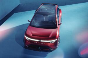 La voiture électrique compacte que Foxconn produira pour un constructeur japonais en 2026