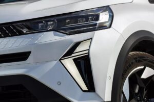 Renault Captur E-Tech 160 : l’hybride compact qui veut tous les battre