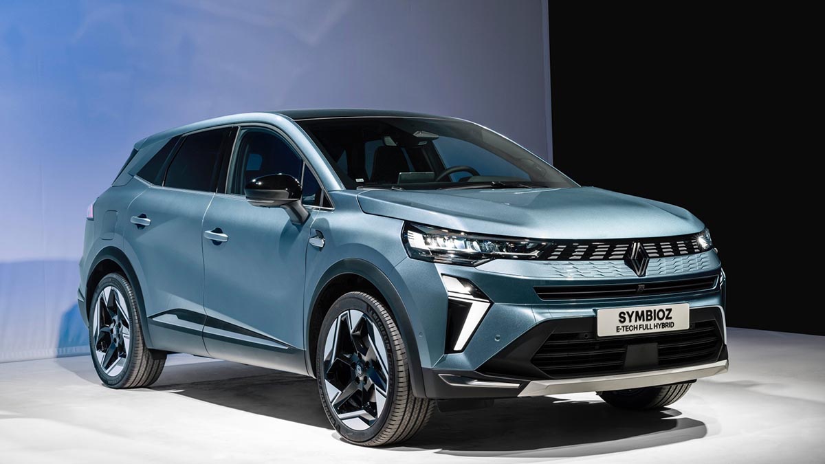 Face avant du Renault Symbioz 2025 avec signature lumineuse LED et calandre moderne