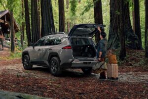 Toyota RAV4 Woodland 2026 : l'hybride baroudeur qui défie les sentiers