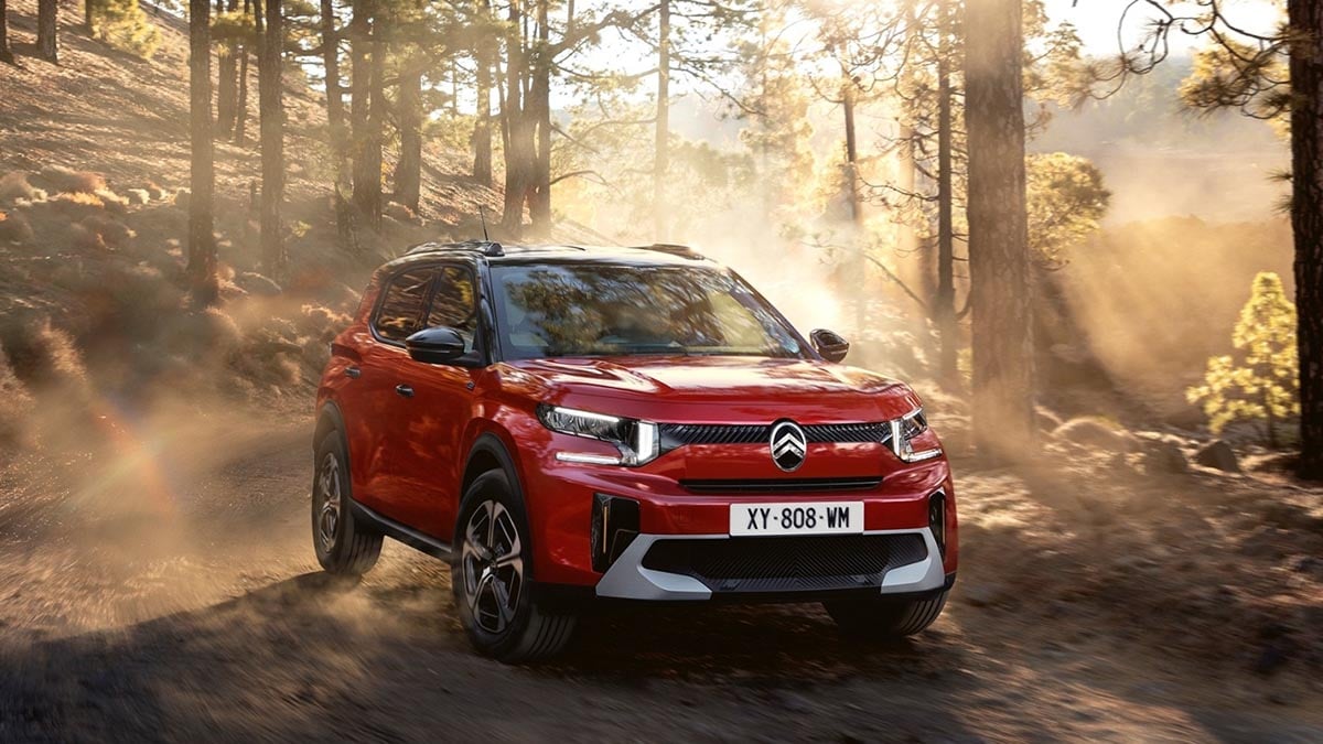 Face avant Citroën C3 Aircross 2025 avec calandre modernisée et signature lumineuse LED