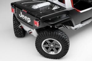 Jeep Hurricane Crabe double V8 rayon braquage zéro déplacement latéral