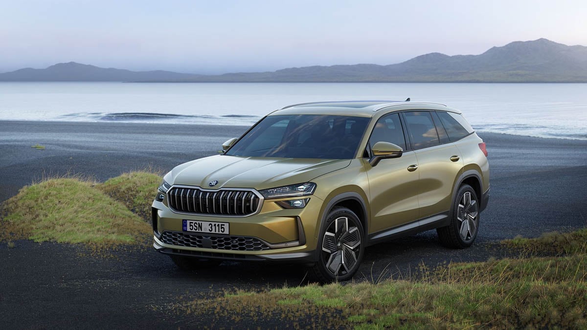 Skoda Kodiaq PHEV face avant SUV hybride rechargeable signature lumineuse calandre large