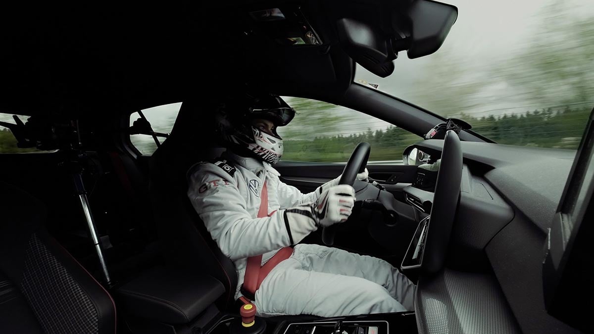 Golf GTI Edition 50 sur le Nürburgring avec pilote Benny Leuchter au volant