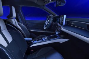 Nouvelle GTI compacte sportive 180 chevaux 290 euros mois équipement complet abordable démocratique