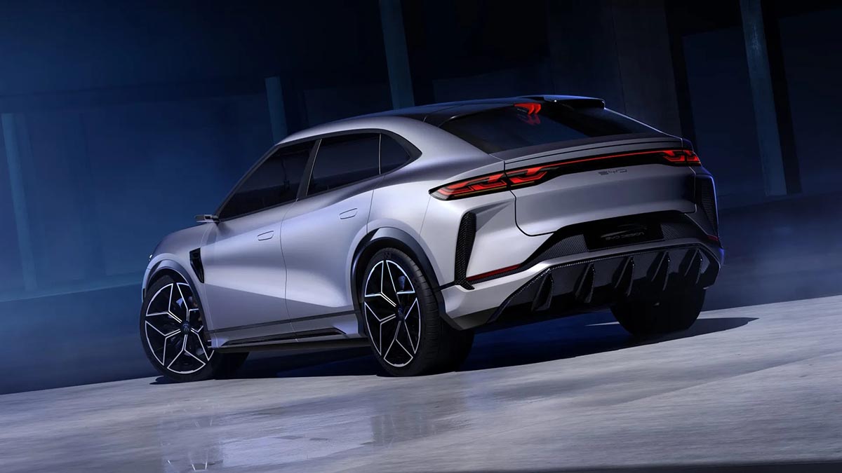 Arrière du BYD Song L EV avec double aileron et diffuseur carbone