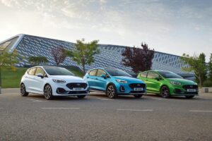 Ford Fiesta et Focus illustrant la possible marche arrière du constructeur américain sur l'arrêt de ces modèles populaires