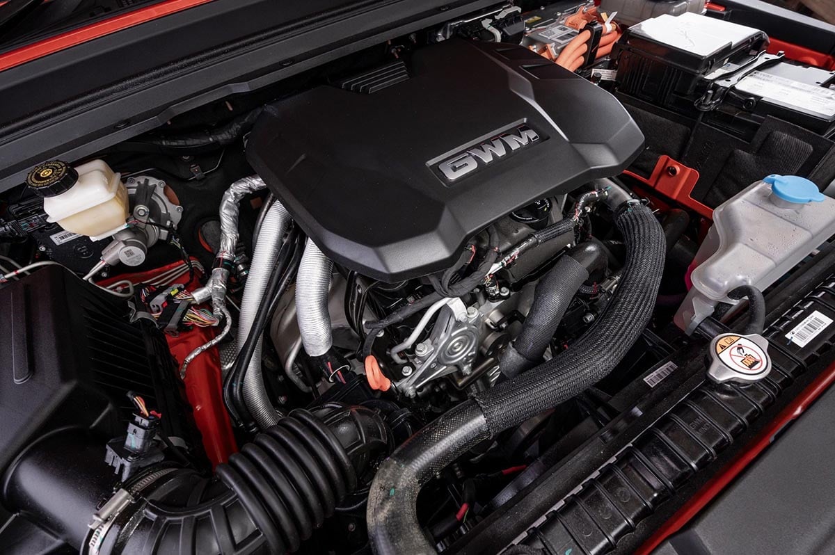 Moteur 2.0 turbo du GWM Tank 300, bloc essence à injection directe de 220 ch