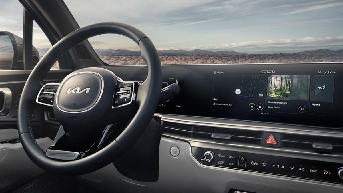 Planche de bord Kia Sorento PHEV avec double écran panoramique et finition haut de gamme