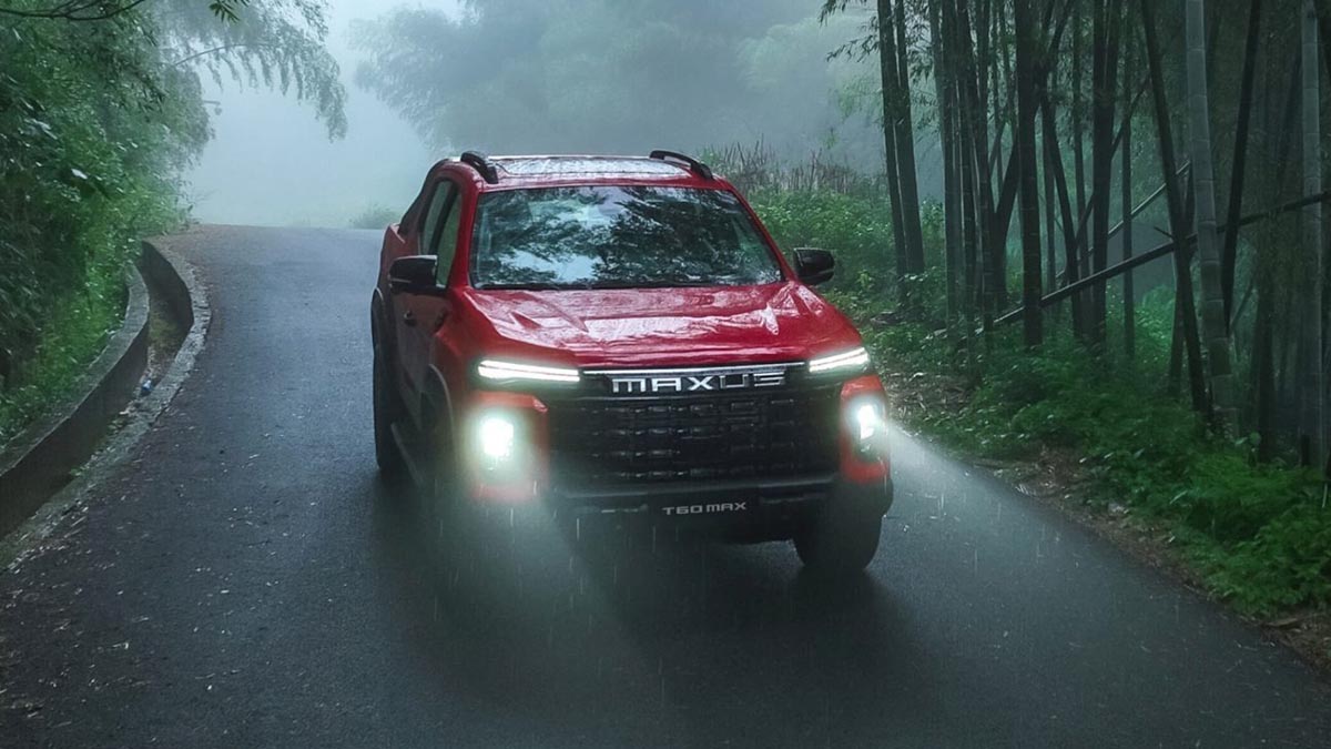 Avant du Maxus T60 Max avec calandre chromée, projecteurs LED et protection inférieure de pare-chocs