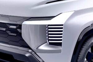 4x4 japonais légendaire de retour sur le marché positionné comme concurrent direct du Toyota Land Cruiser