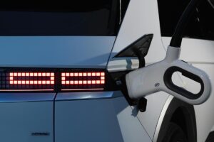 Station de recharge ultra-rapide chinoise démontrant l'avance technologique du pays dans l'infrastructure électrique