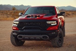 4x4 iconique de retour sur le marché équipé d'un moteur exceptionnel réputé disparu destiné à dominer le segment tout-terrain