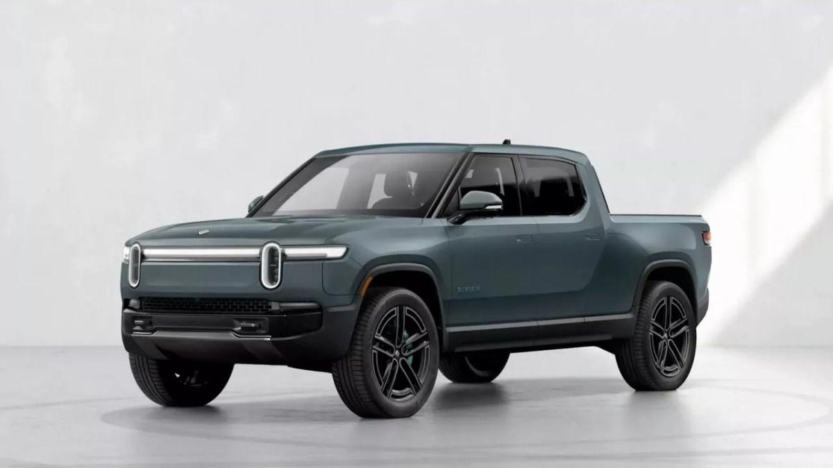 Avant du Rivian R1T Quad-Motor avec signature lumineuse continue et radar intégré