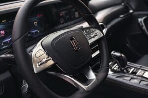 SUV aux dimensions de Volkswagen Tiguan proposé 15 000 euros moins cher avec 160 chevaux et boîte automatique de série