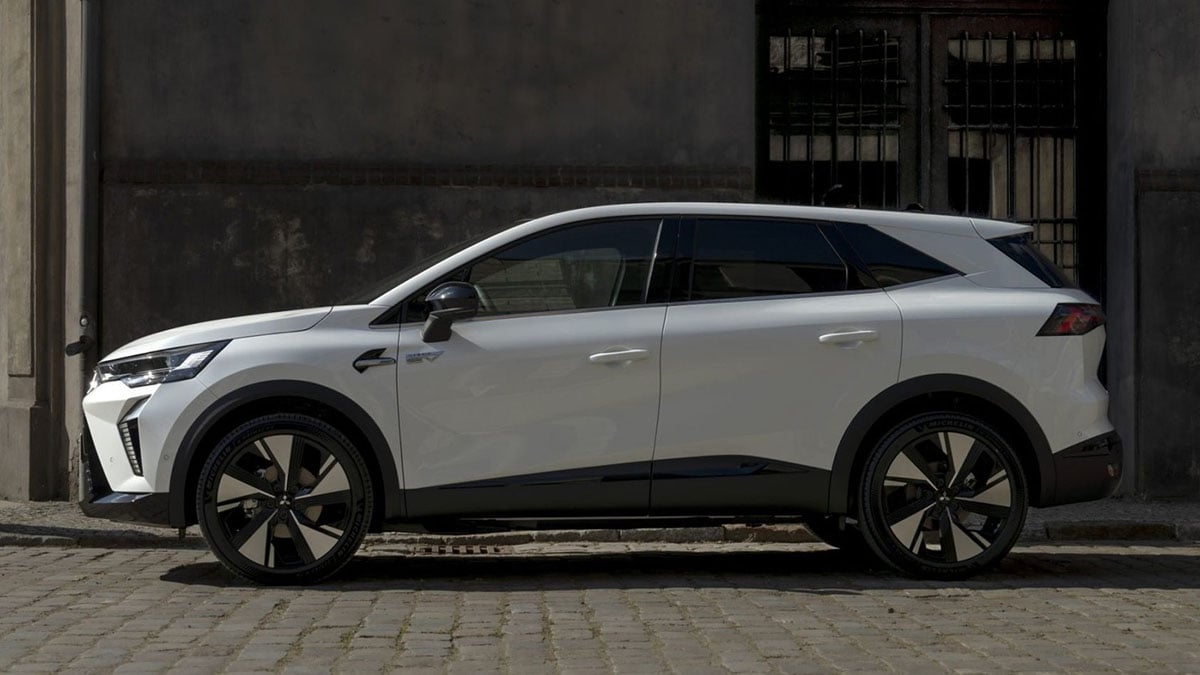  Vue latérale du Mitsubishi Grandis avec silhouette de monospace familial 7 places