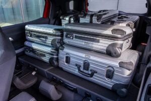 SUV hybride familial 5 ou 7 places à 24 500 euros parfait pour les départs en vacances avec sa grande modularité