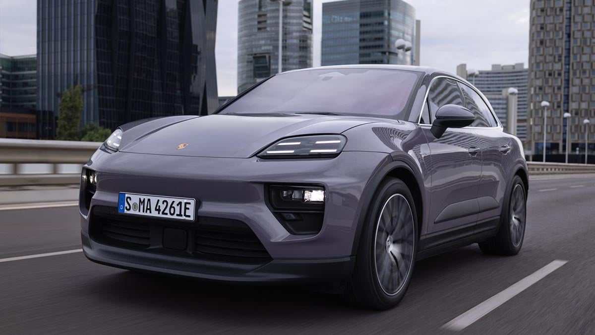  : Face avant du Porsche Macan EV avec projecteurs LED et calandre minimaliste