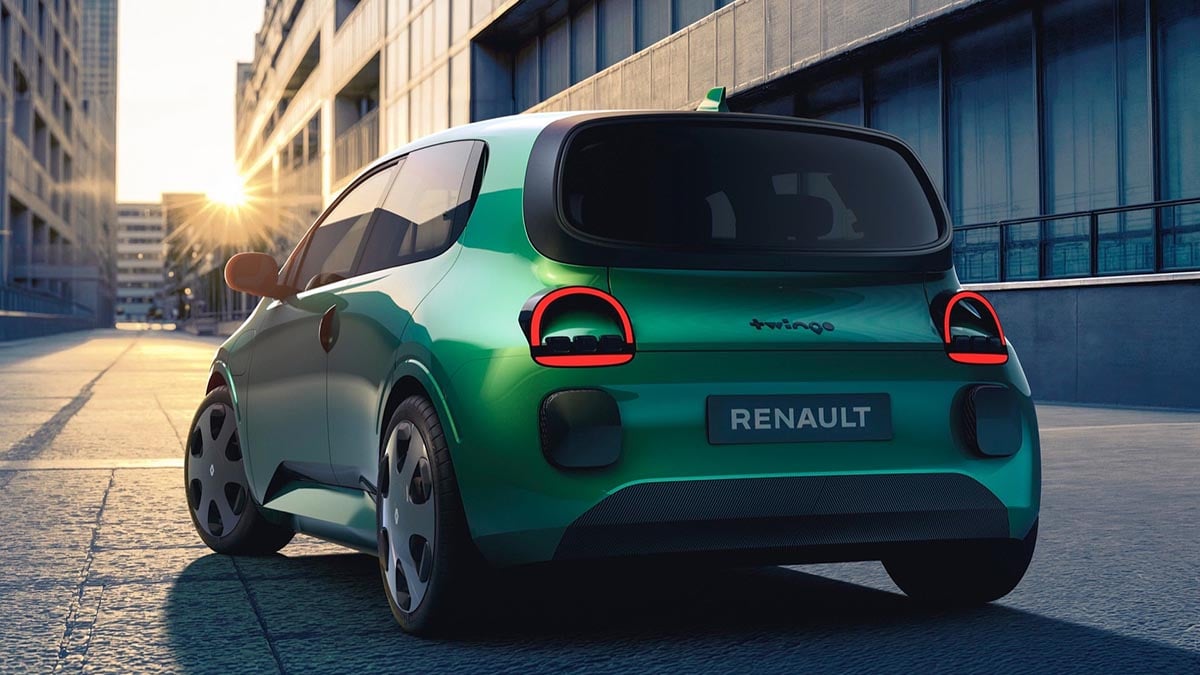  Arrière de la Renault Twingo électrique 2026 avec optiques LED verticales et hayon large
