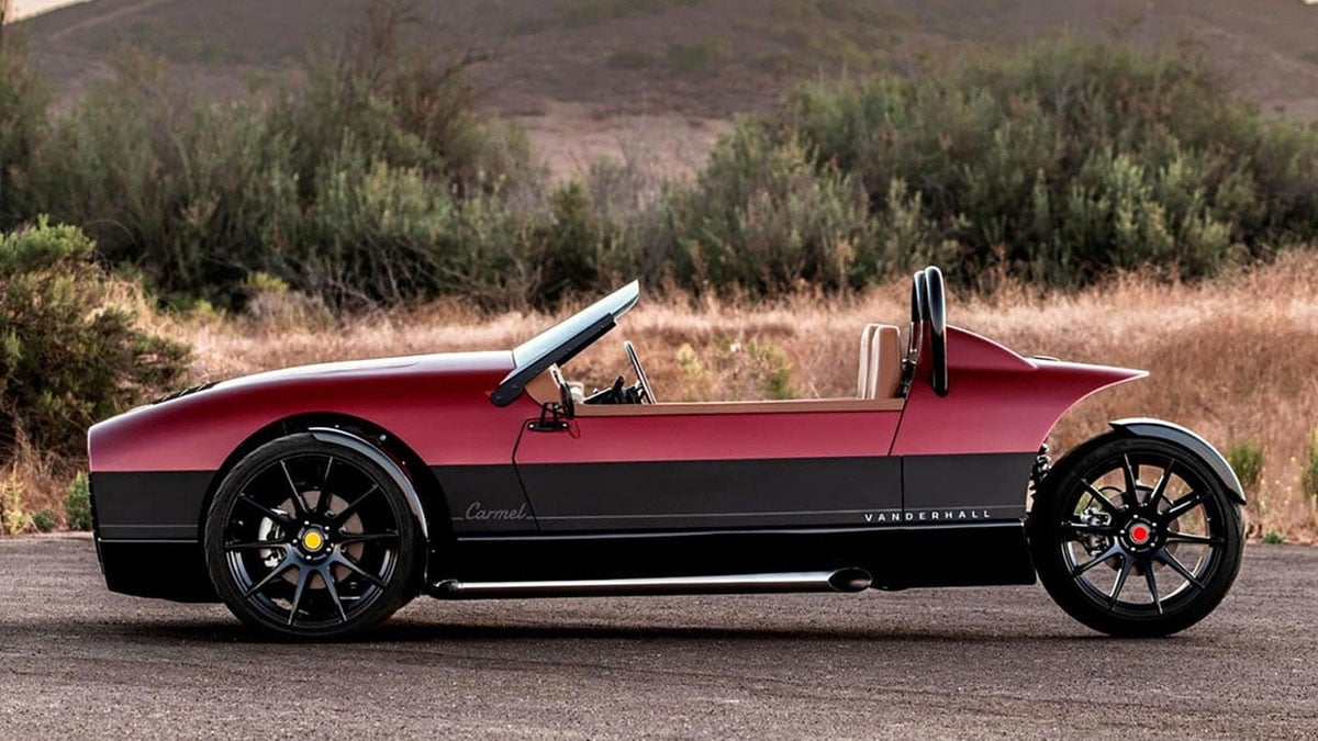 Vanderhall Carmel 2025 profil complet sur route, tricycle léger sportif
