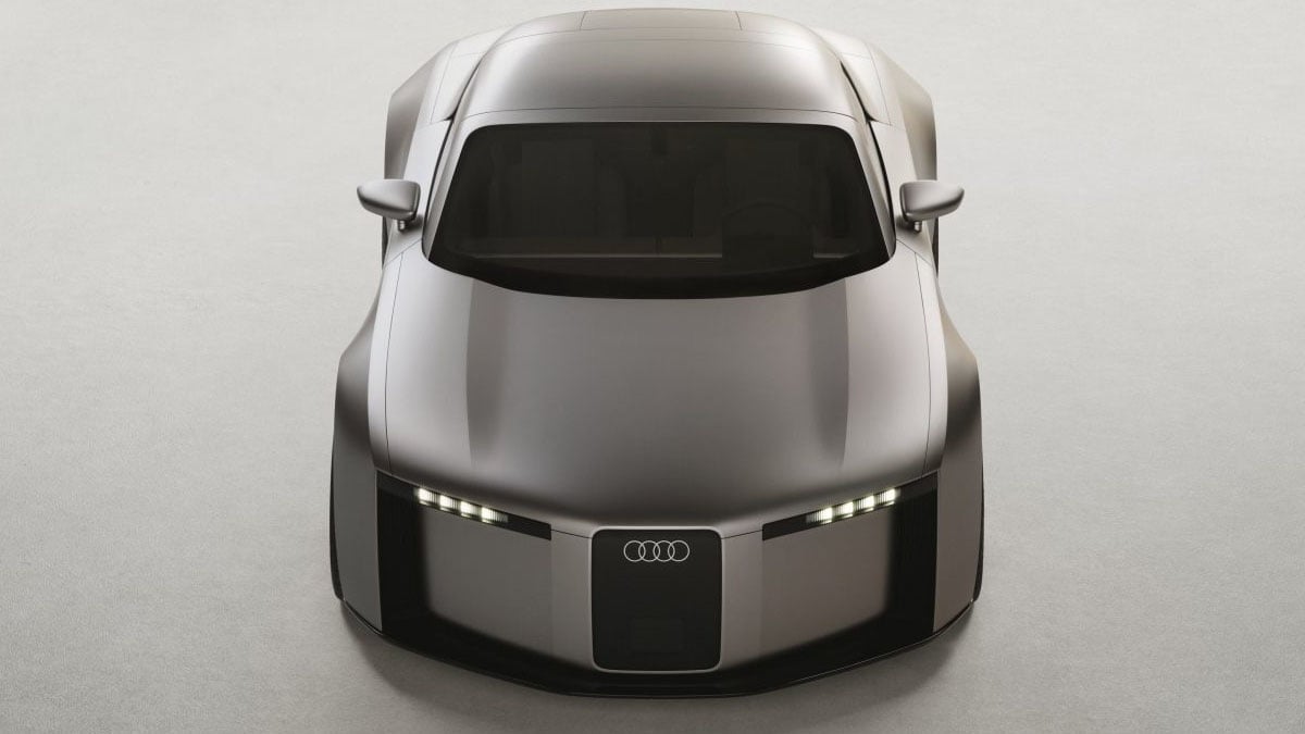 Audi Concept C 2026 face avant avec calandre carrée inspirée de l’Auto Union Type C et phares LED