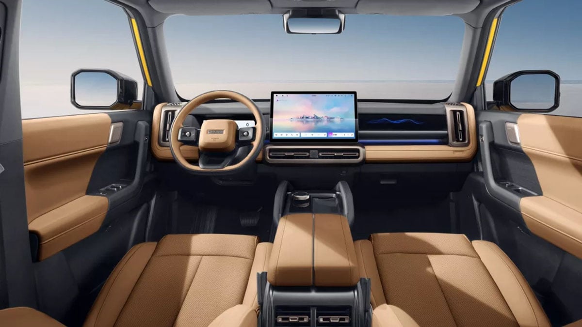 Intérieur du Chery Fulwin X3L 2025 avec double écran numérique et commandes modernes